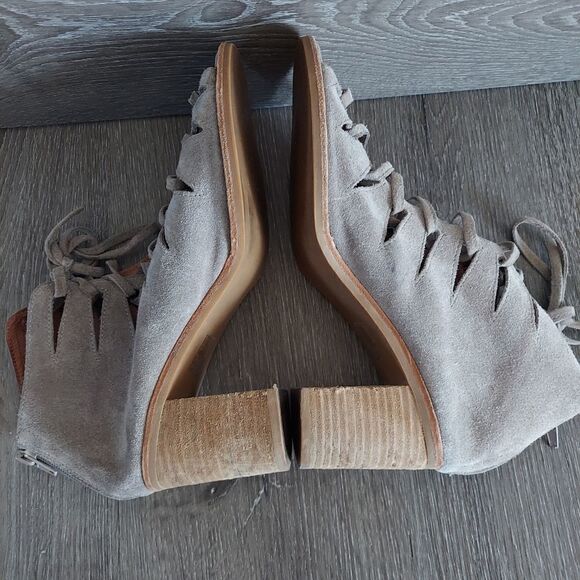 Jeffrey Campbell Corwin Lace Up Suede Block Heel Bootie Sandal 10 - Picture 6 of 12